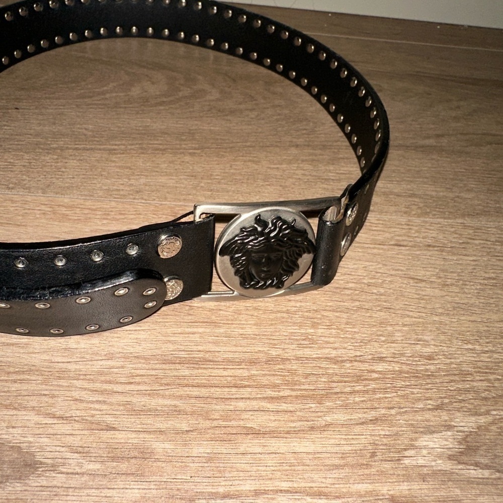 Gianni Versace Vintage Medusa Black Leather Belt with Silver Accents size 30 - Picture 13 of 13